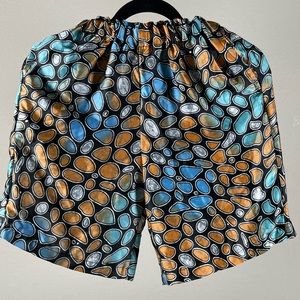 Beautiful African short